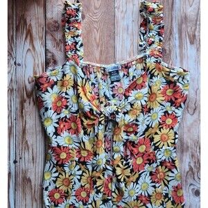 LunaChix Floral Cut Out Front Tie Romper Shorts - Medium - Ruffled Sleeveless